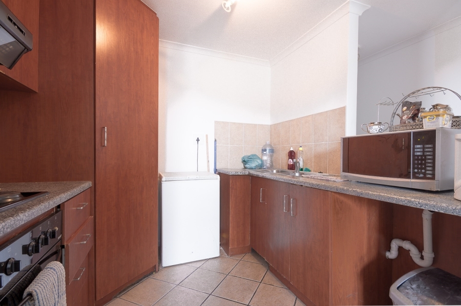 To Let 2 Bedroom Property for Rent in Whispering Pines Western Cape